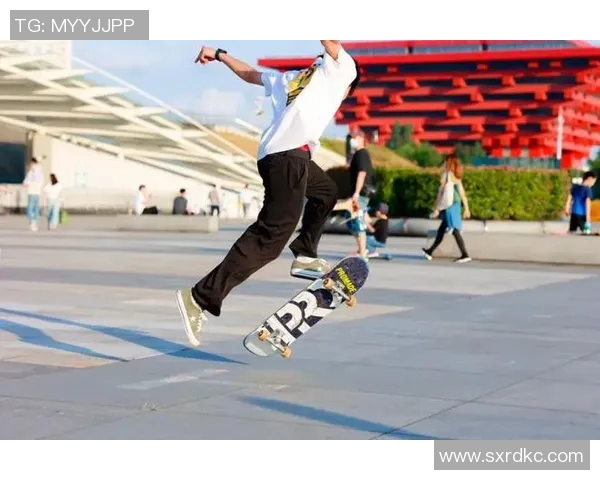 武汉飞盘队在滑板精英赛中的速度表现分析与精彩瞬间回顾